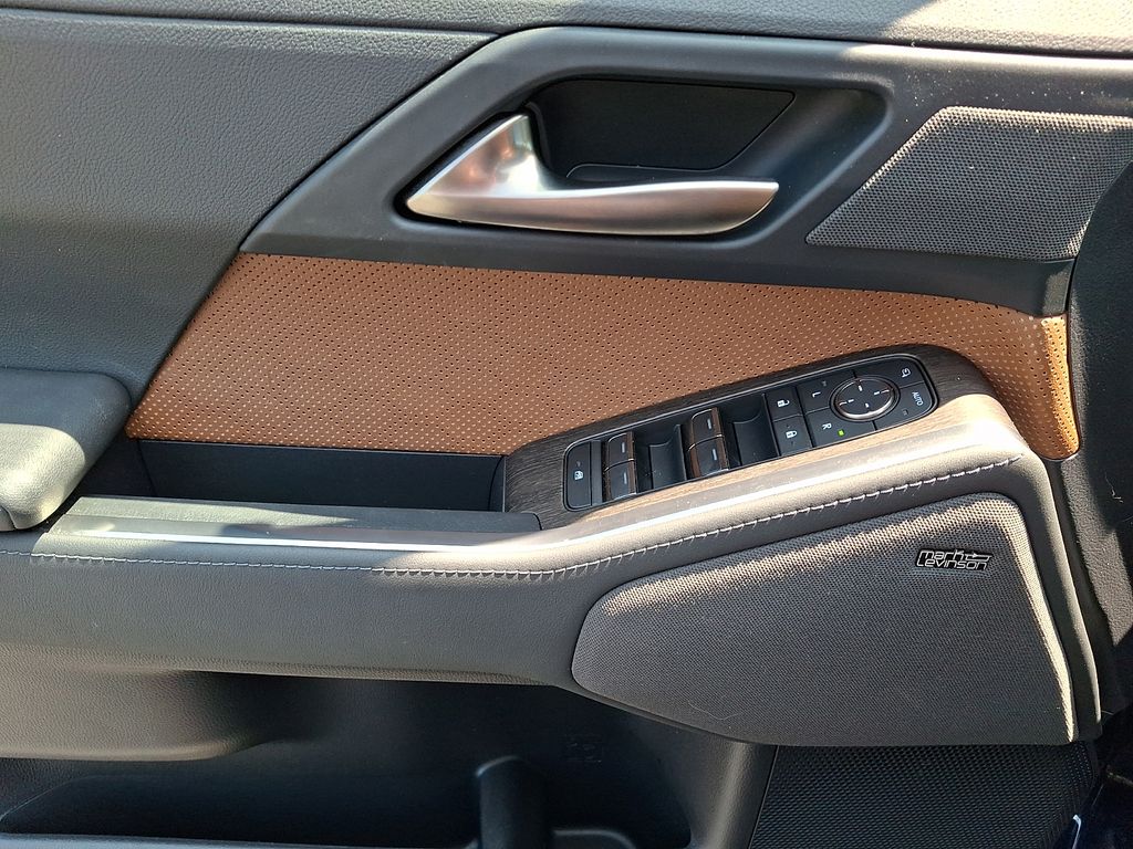 2024 Lexus GX Luxury+ - Photo 16
