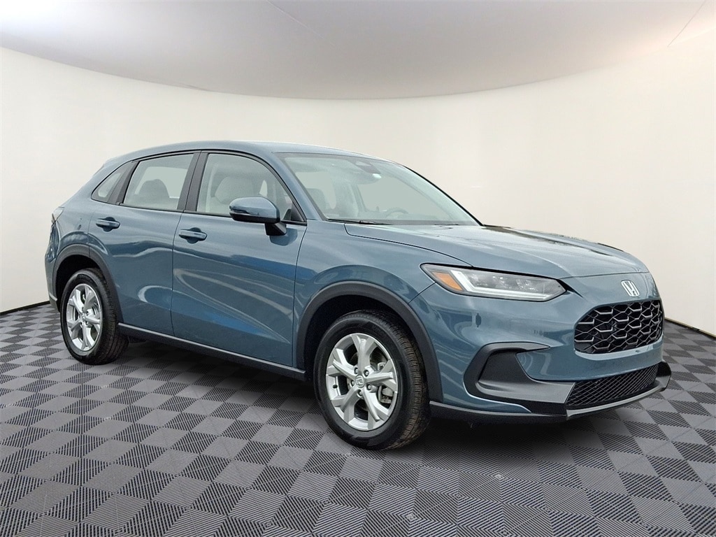 2025 Honda HR-V LX's photo