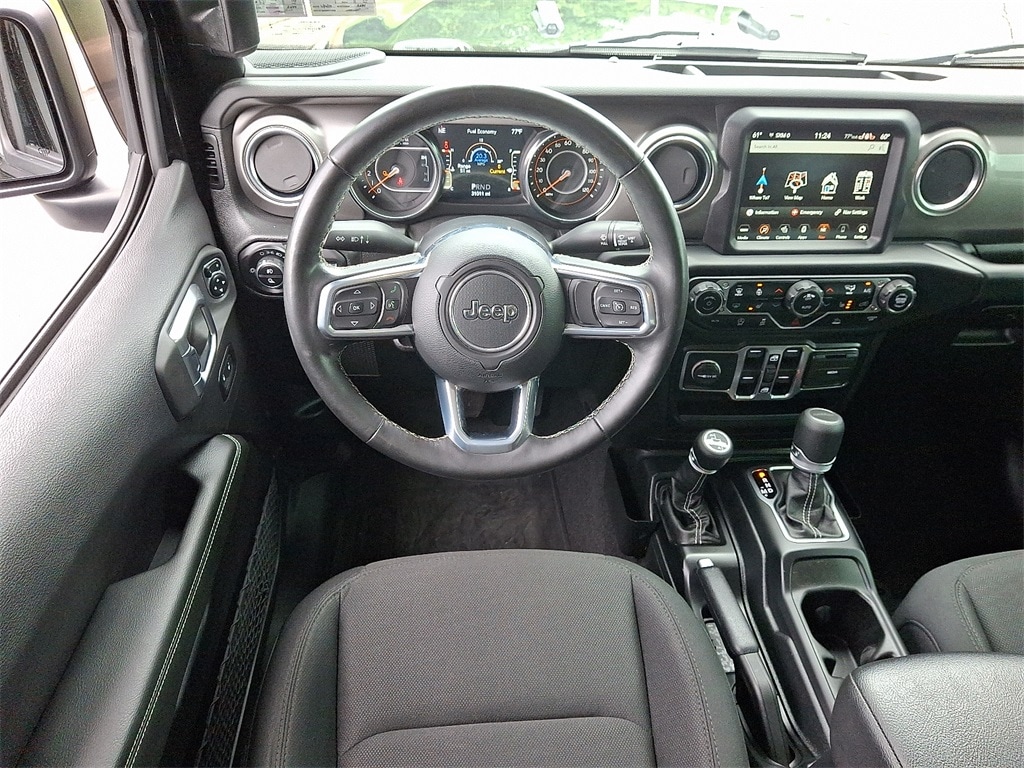 Used 2020 Jeep Gladiator Overland with VIN 1C6HJTFG0LL175414 for sale in Harrisburg, PA