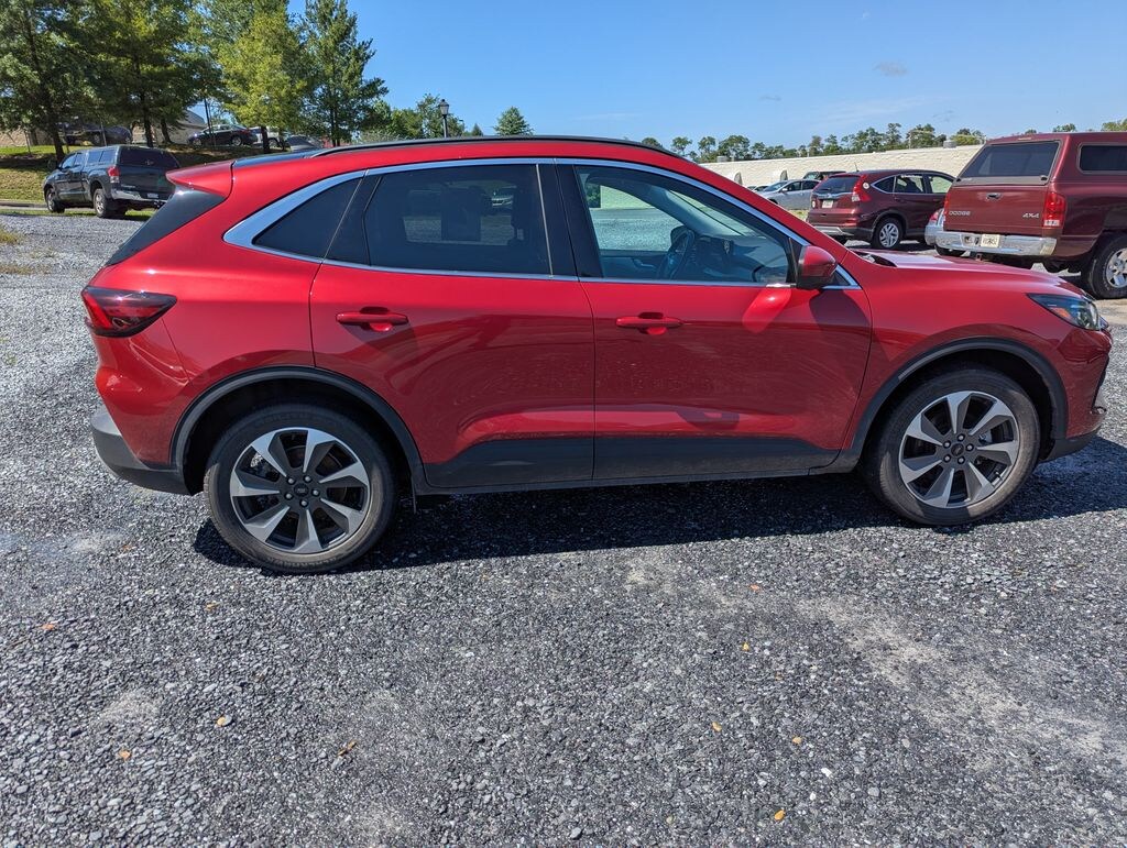 Used 2024 Ford Escape Platinum SUV