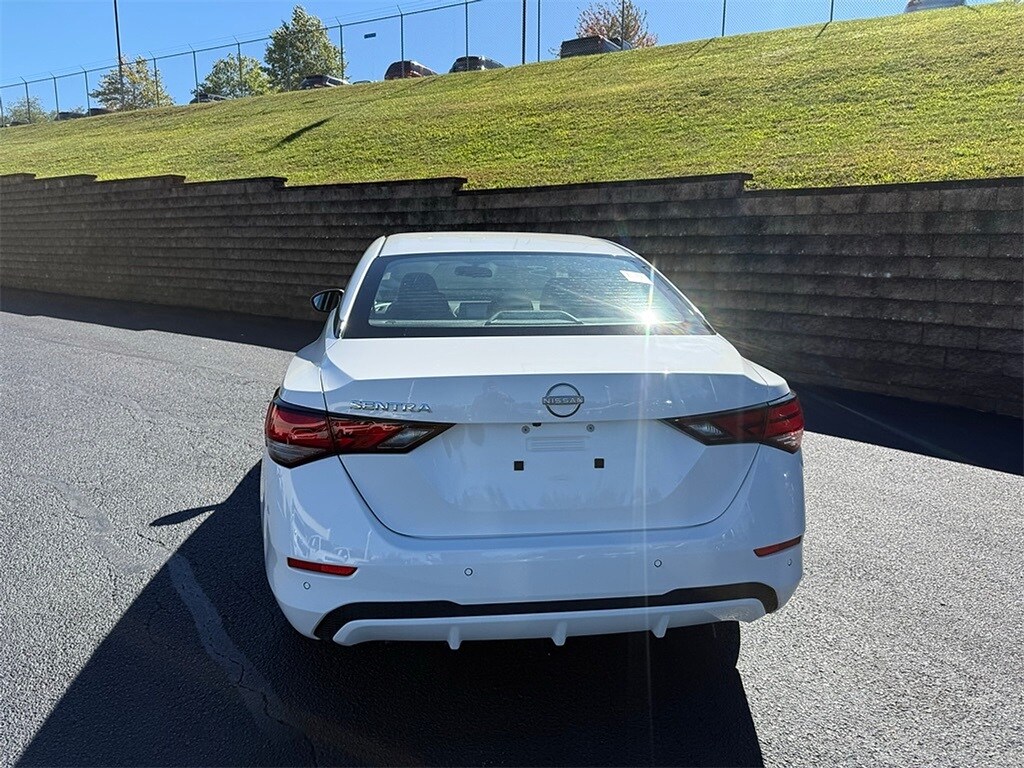 2024 Nissan Sentra S photo 4