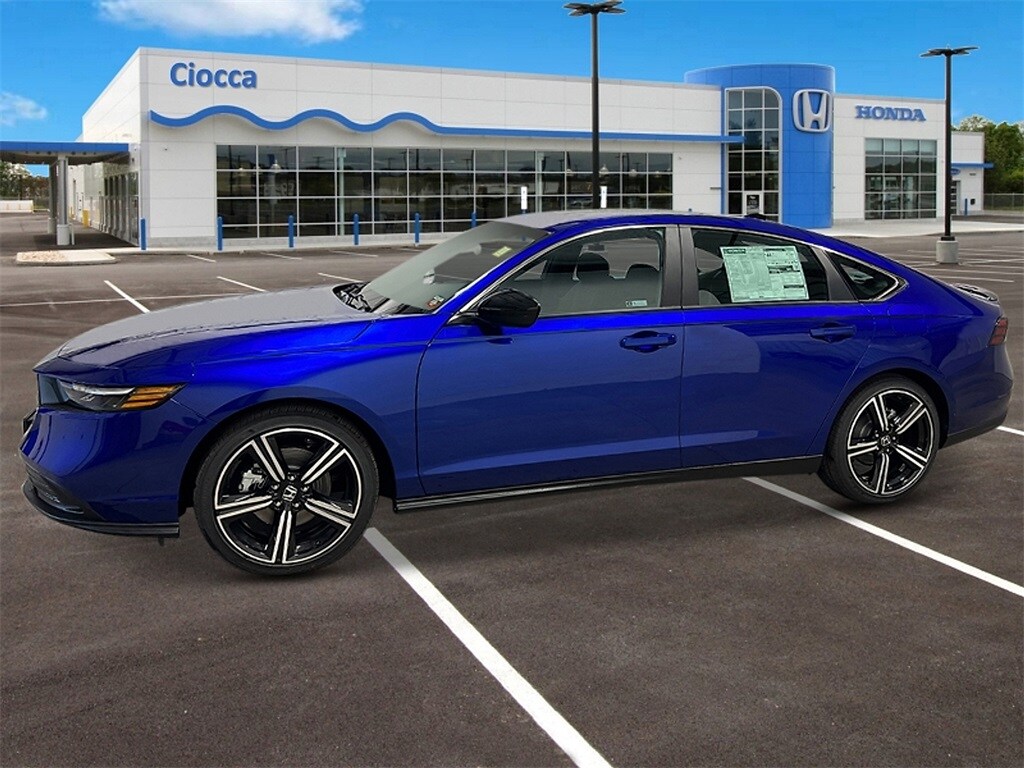 2025 Honda Accord Hybrid Sport photo 2