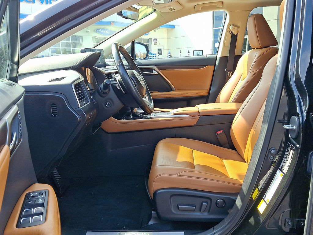 2021 Lexus RX 350 - Photo 16