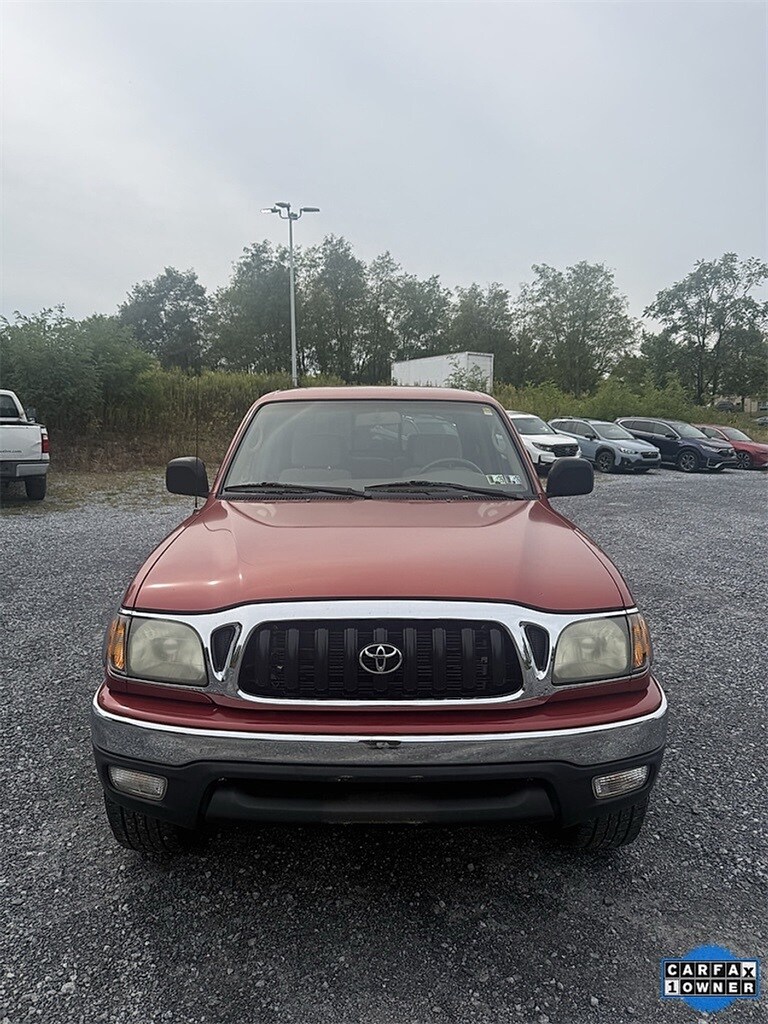 2003 Toyota Tacoma PreRunner photo 2