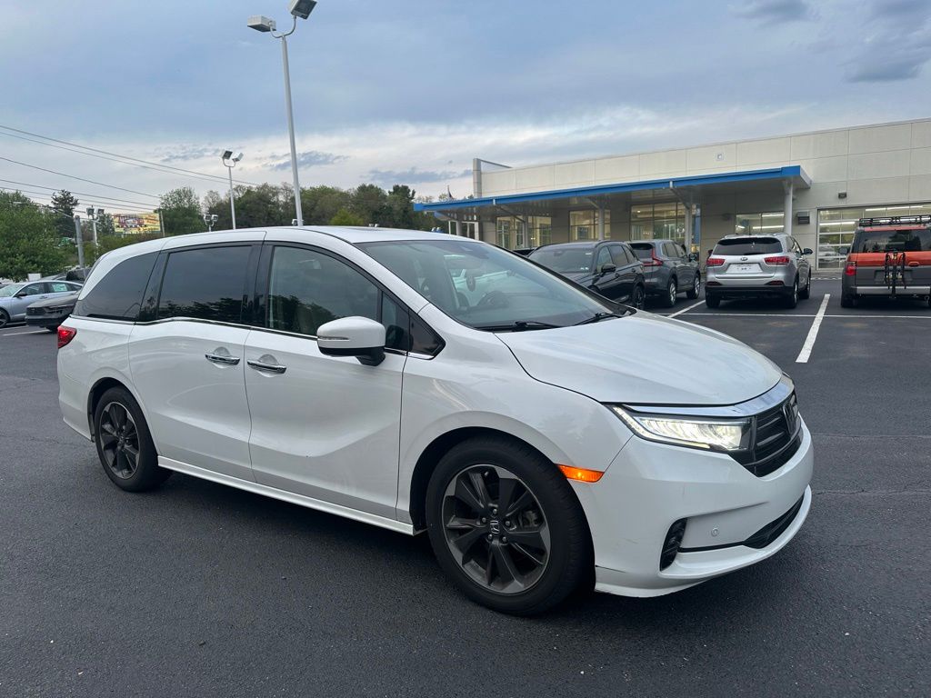 2022 Honda Odyssey Elite's photo