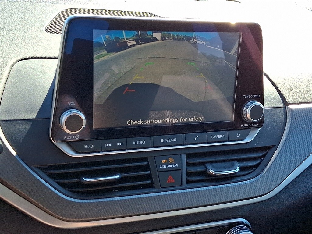 2024 Nissan Altima 2.5 SR photo 4