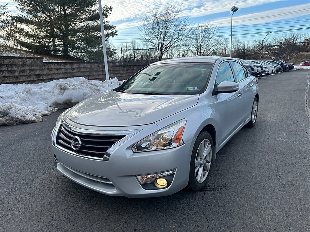 Used 2013 Nissan Altima Sedan SL with VIN 1N4AL3AP7DN587806 for sale in Harrisburg, PA
