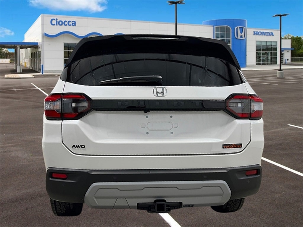 2025 Honda Pilot TrailSport photo 4