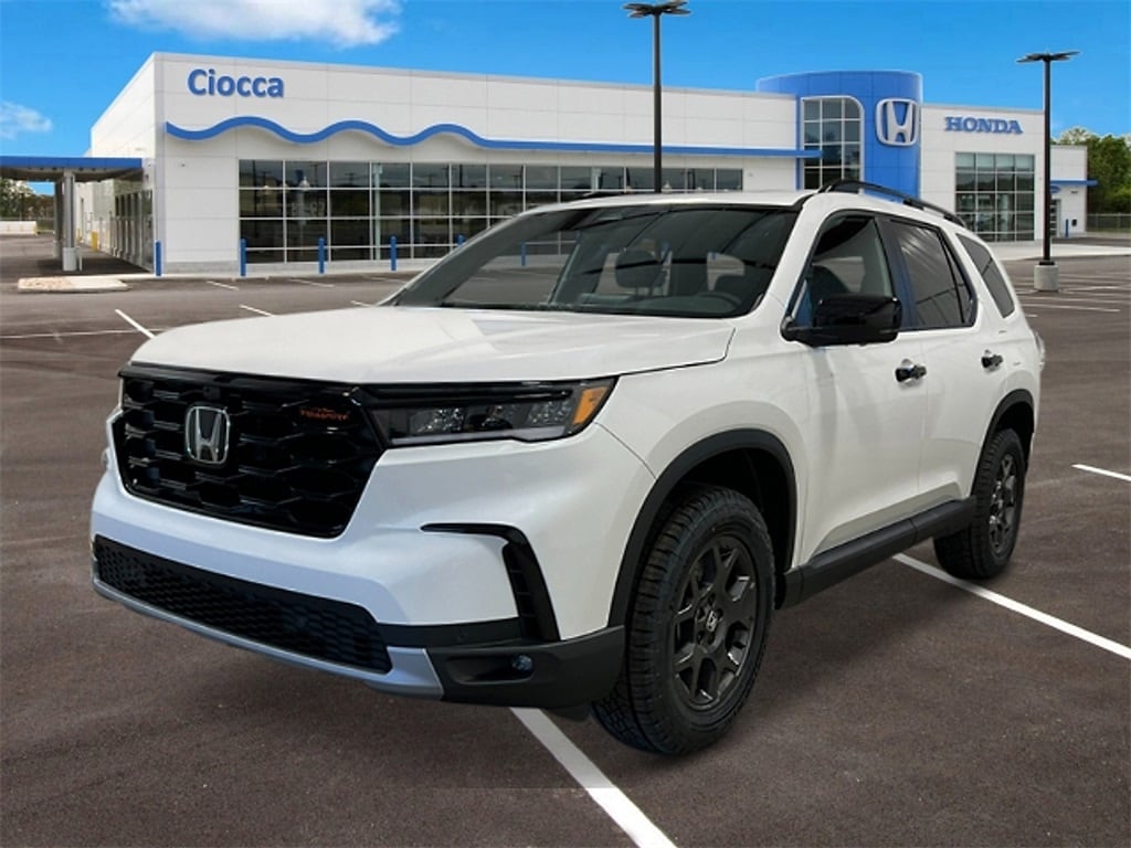 New 2025 Honda Pilot TrailSport SUV