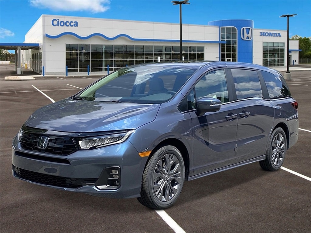 2026 Honda Odyssey Touring's photo