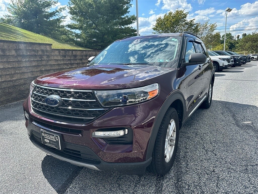 2022 Ford Explorer XLT photo 2