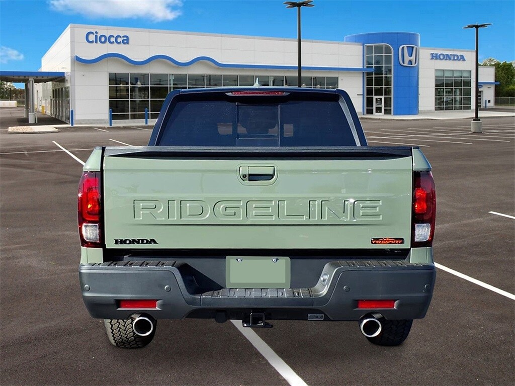 2026 Honda Ridgeline TrailSport photo 2