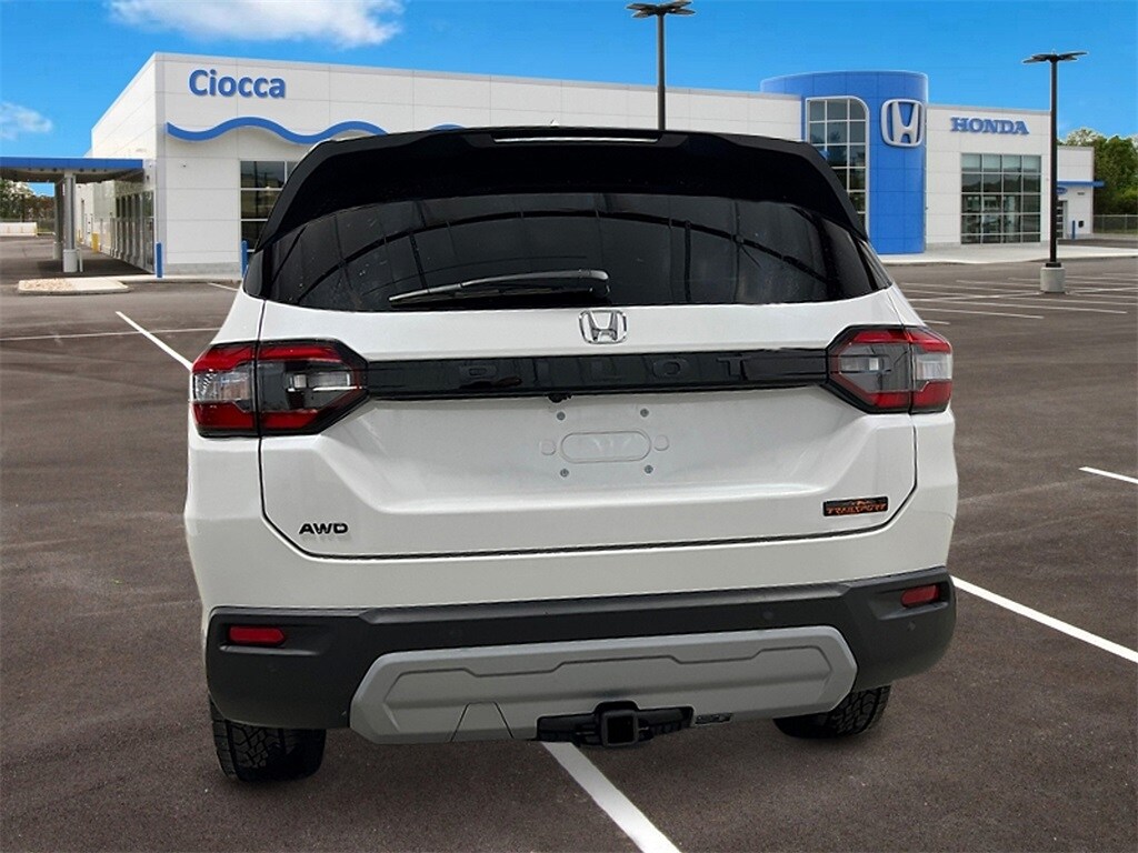 2025 Honda Pilot TrailSport photo 4