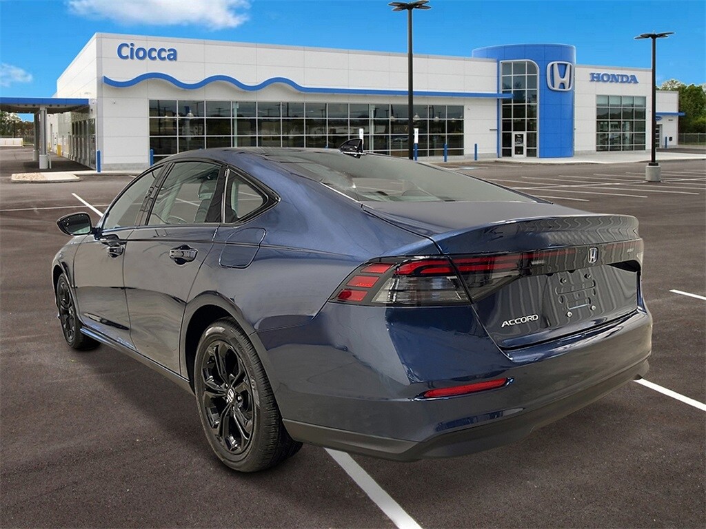 2025 Honda Accord SE photo 3