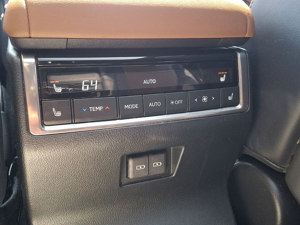 2024 Lexus GX Luxury+ - Photo 14
