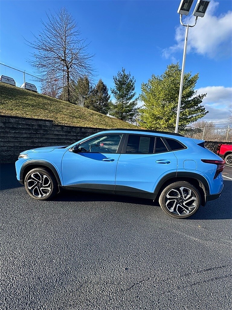 2024 Chevrolet Trax photo 3