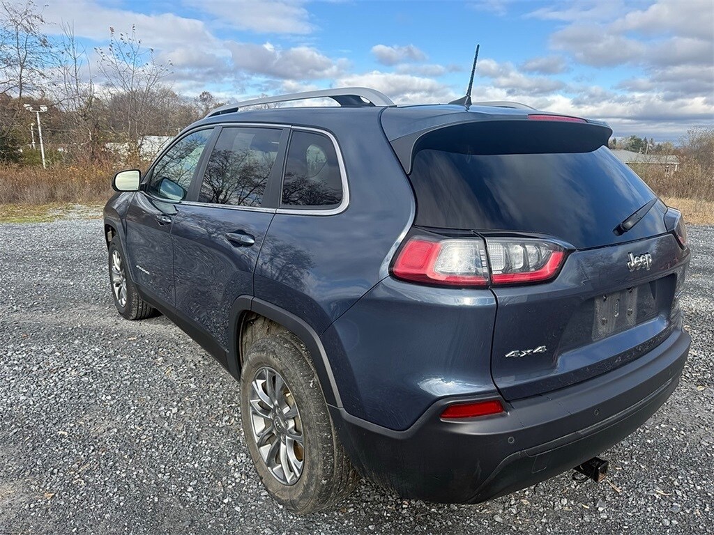 2020 Jeep Cherokee Latitude photo 2