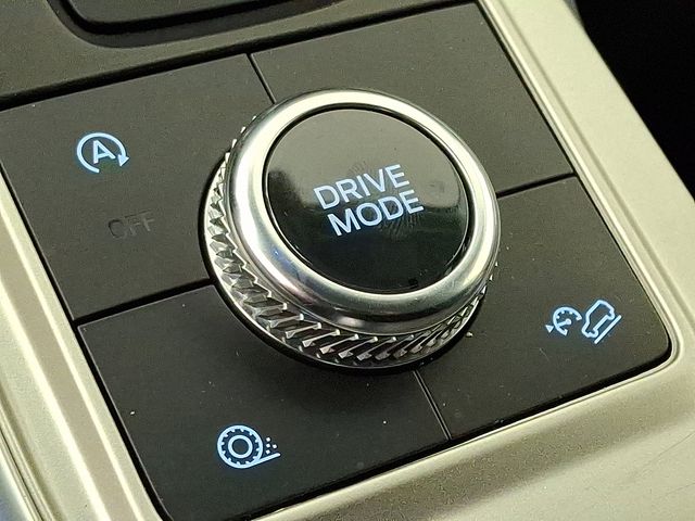 2023 Ford Explorer XLT - Photo 25