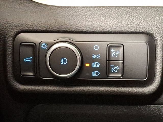 2023 Ford Explorer XLT - Photo 23