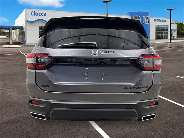 2025 Honda Pilot Black Edition photo 2