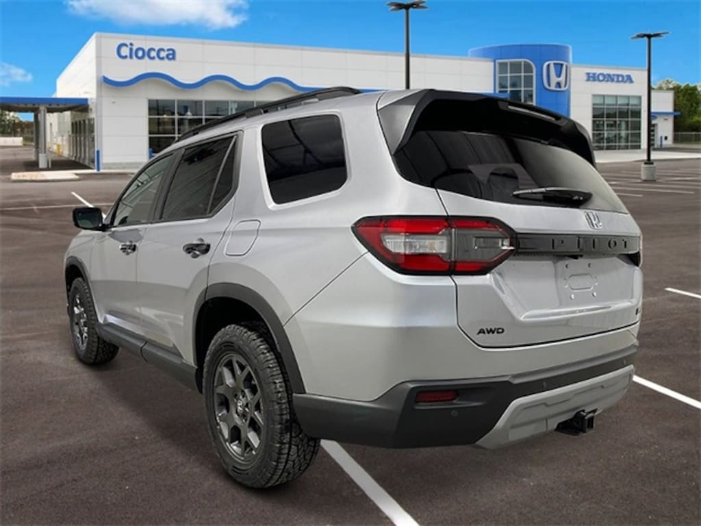 New 2025 Honda Pilot TrailSport SUV