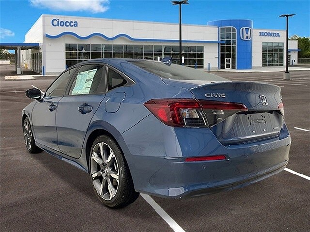 2026 Honda Civic Hybrid Sport Touring photo 3