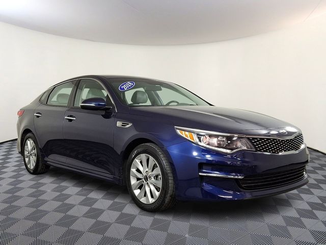2018 Kia Optima EX AT's photo