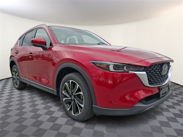 2022 Mazda CX-5 S Premium package's photo