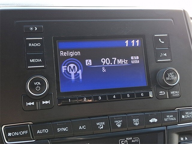 2018 Honda Odyssey LX photo 3