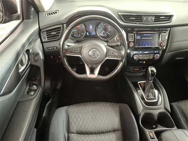 Used 2018 Nissan Rogue SV with VIN JN8AT2MV8JW304256 for sale in York, PA