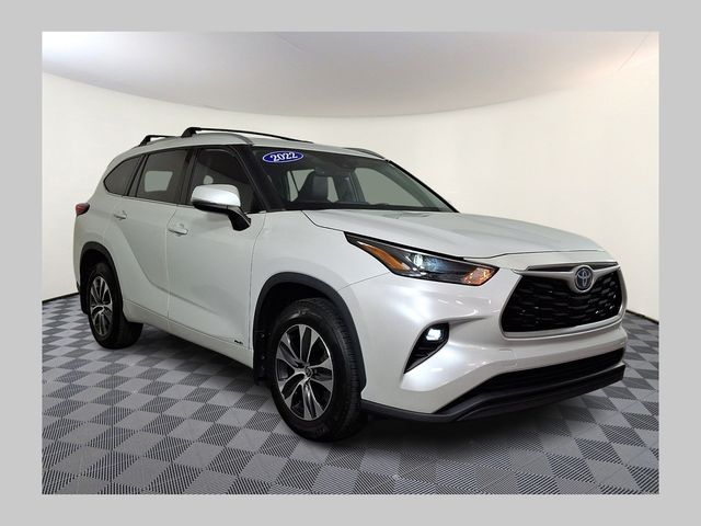 2022 Toyota Highlander Hybrid SUV 