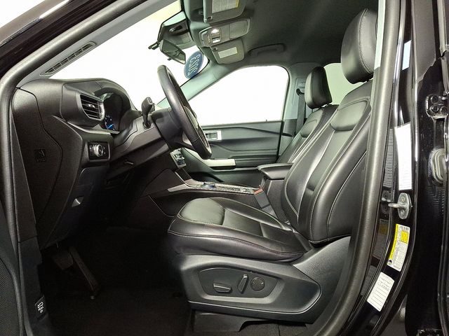 2023 Ford Explorer XLT - Photo 16