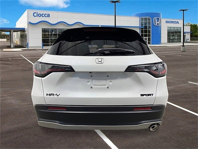 2026 Honda HR-V Sport photo 3