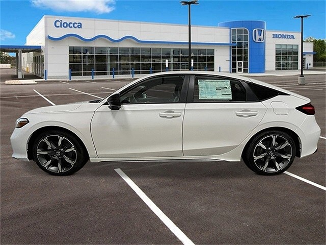 2025 Honda Civic Hybrid Sport Touring Hatchback photo 2