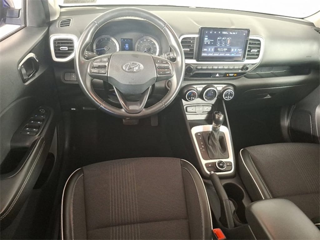 Used 2022 Hyundai Venue Limited SUV