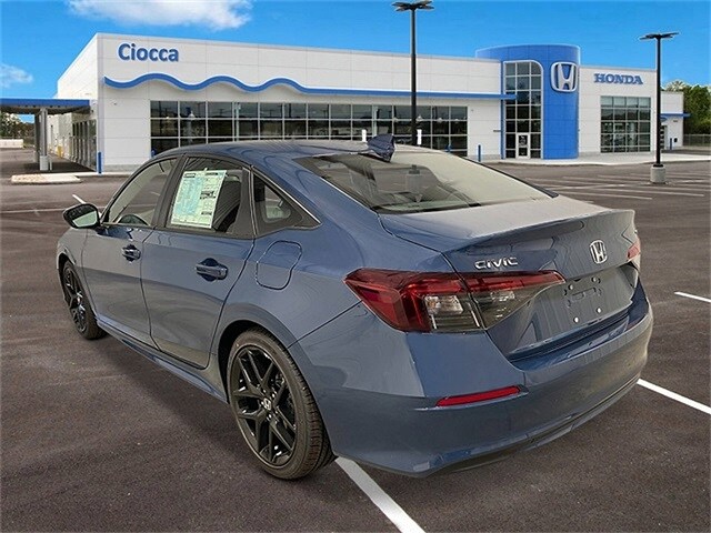 2026 Honda Civic Sport photo 2