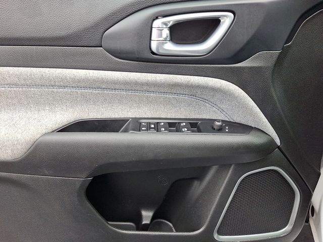 2022 Jeep Compass Latitude - Photo 16