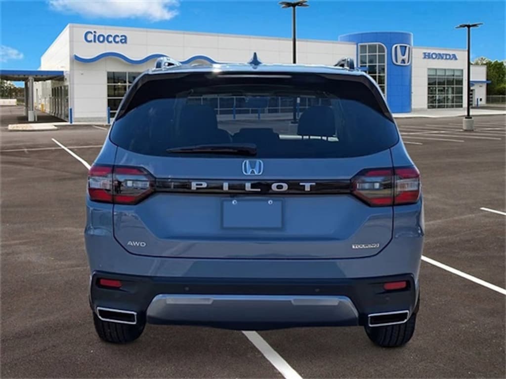 New 2026 Honda Pilot Touring SUV
