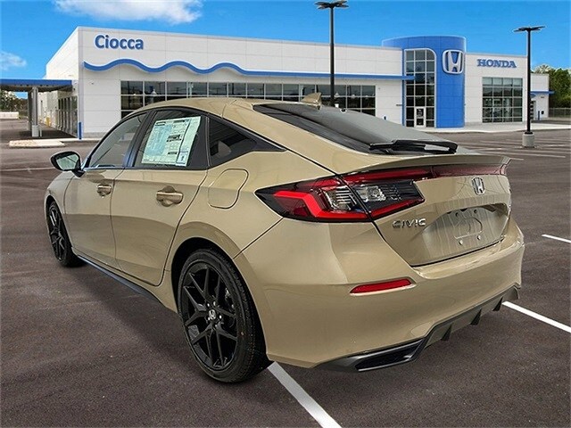 2026 Honda Civic Sport Hatchback photo 3