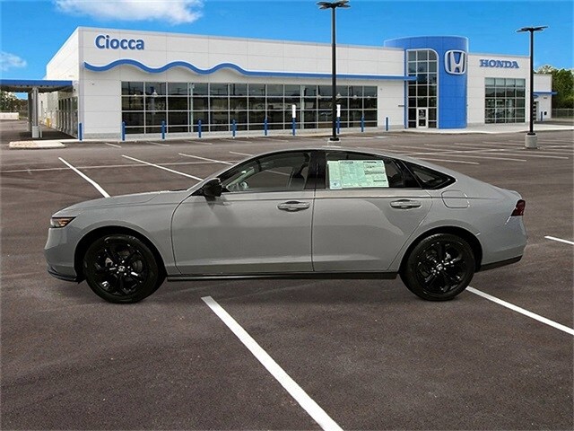 2025 Honda Accord SE photo 2