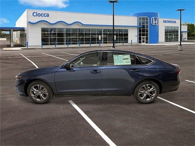 2025 Honda Accord Hybrid EX-L photo 2