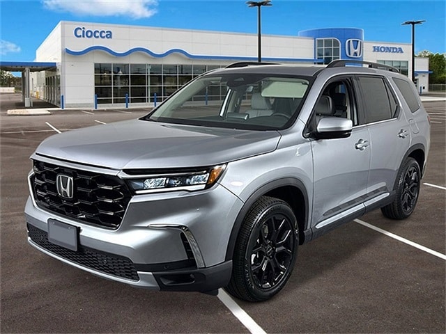 2025 Honda Pilot Touring's photo