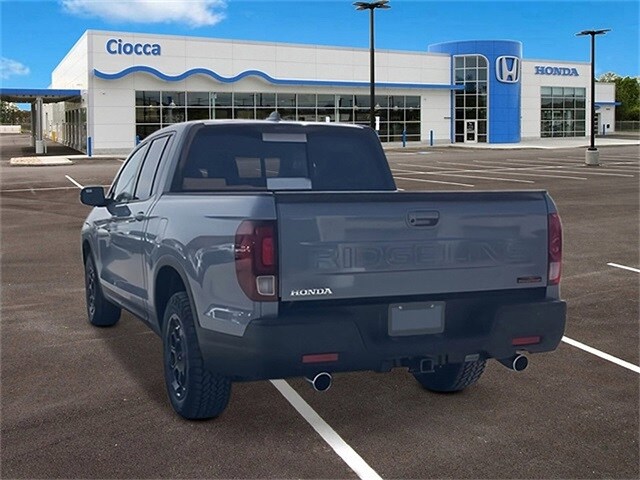 2025 Honda Ridgeline TrailSport photo 4