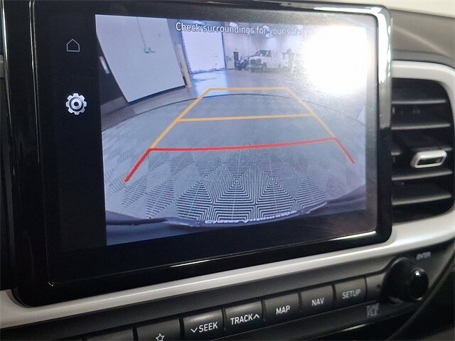 2022 Hyundai Venue SEL Limited photo 3