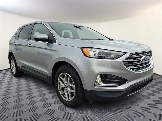2022 Ford Edge SEL's photo