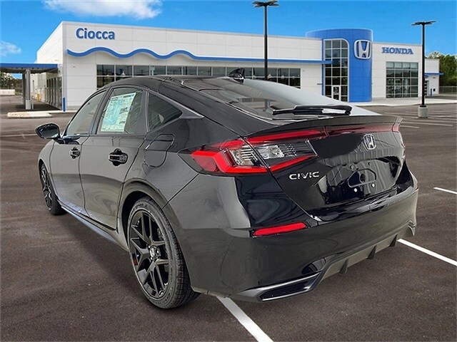 2026 Honda Civic Sport Hatchback photo 2