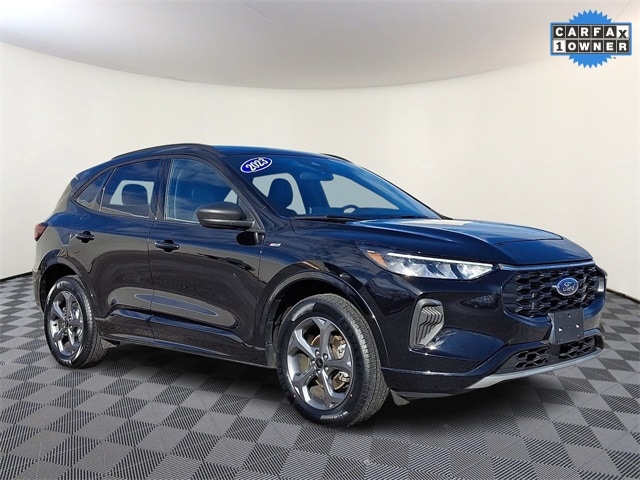 2023 Ford Escape ST-Line's photo