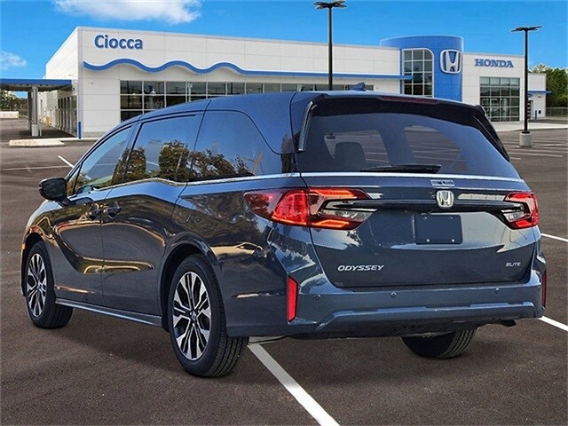 2026 Honda Odyssey Elite photo 2