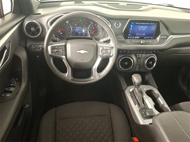 2022 Chevrolet Blazer 2LT photo 2