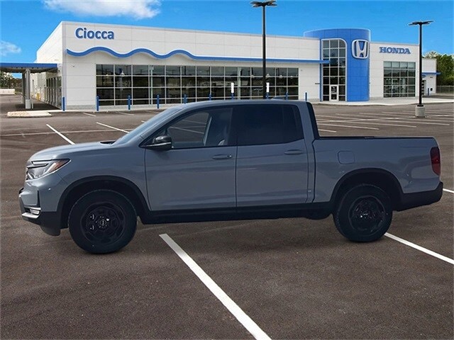 2025 Honda Ridgeline TrailSport photo 2